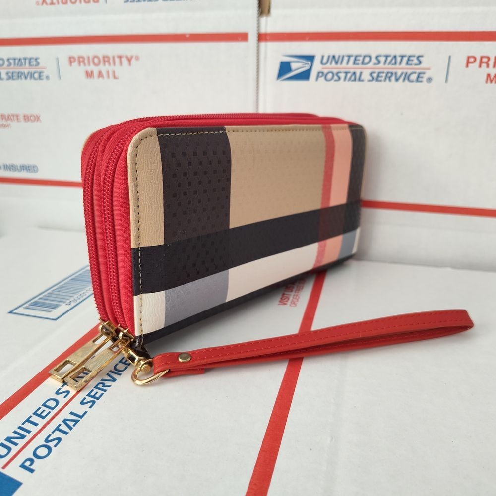 Plaid Multicolor Women's Vegan Leather Wallet With Red Zipper Closure
